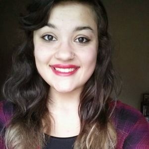 Meet your Posher, Ebony